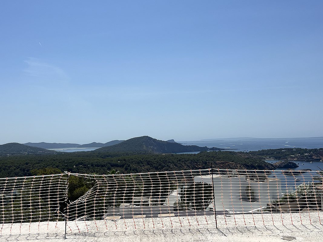 Unfinished build with sea view in gated community - 9