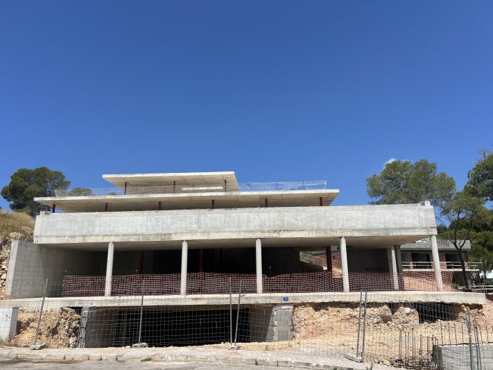 Unfinished build with sea view in gated community - 3