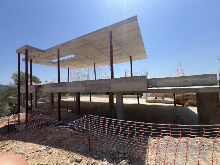 Unfinished build with sea view in gated community - 5