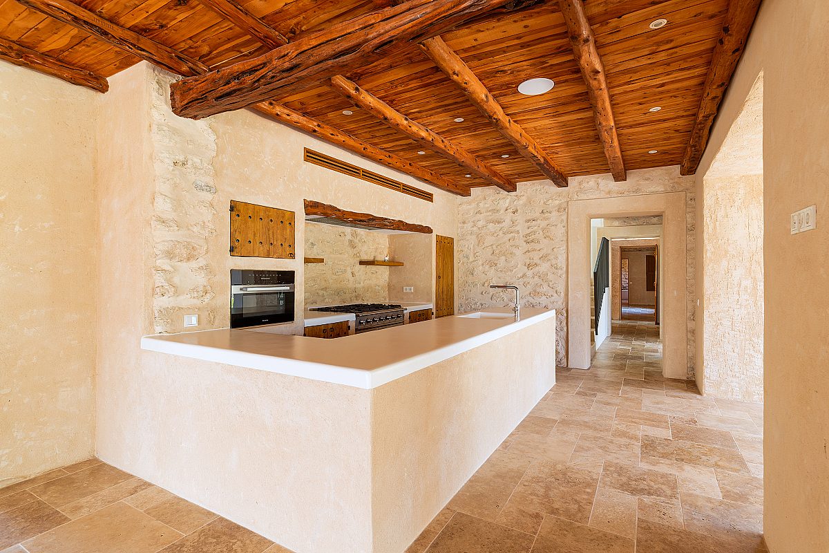 Originalgetreu restaurierte Finca mit mediterranem Garten - 13