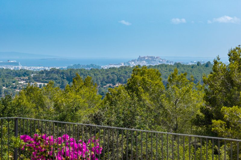 Originalgetreu restaurierte Finca mit mediterranem Garten - 3