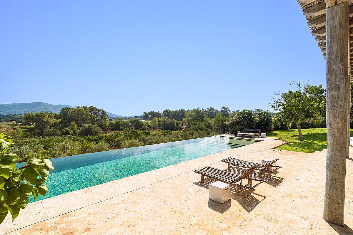 Außergewöhnliche Blakstad-Finca im Norden Ibizas - 16
