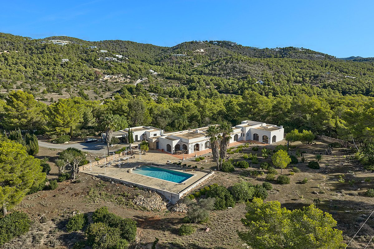 Finca espaciosa con vistas al mar cerca de Ibiza ciudad - 2