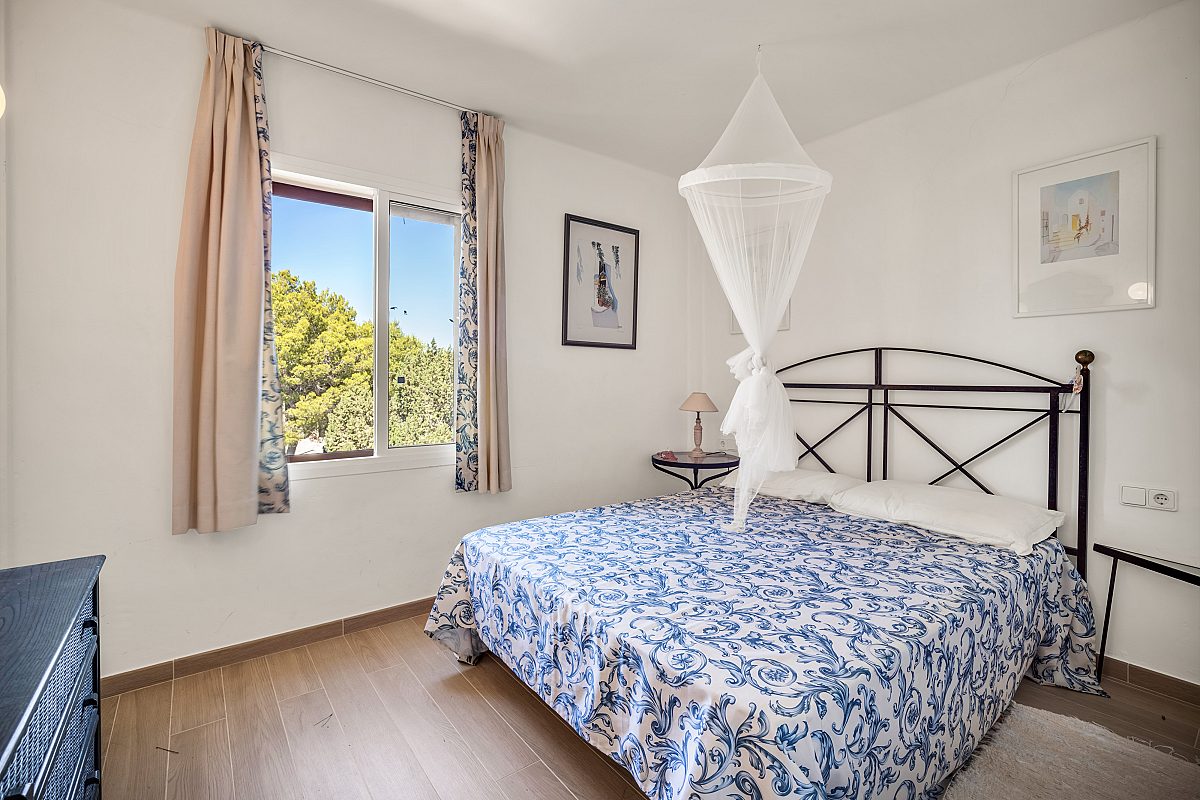 Lovely apartment steps from the beach - 7