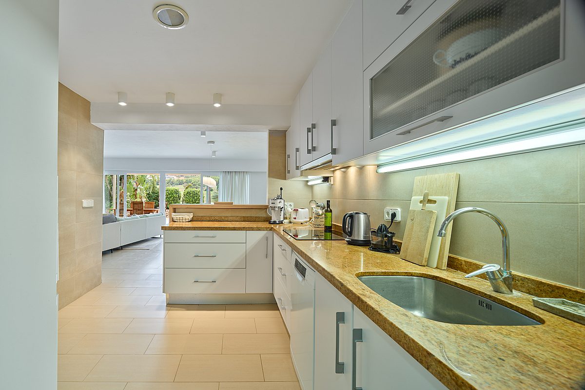 Contemporary townhouse with private terrace near Ibiza Golf - 8