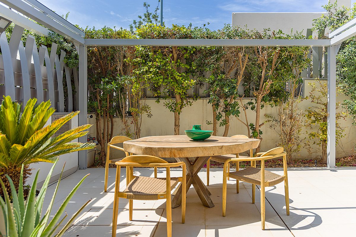 Exclusive residence with garden and private pool - 19