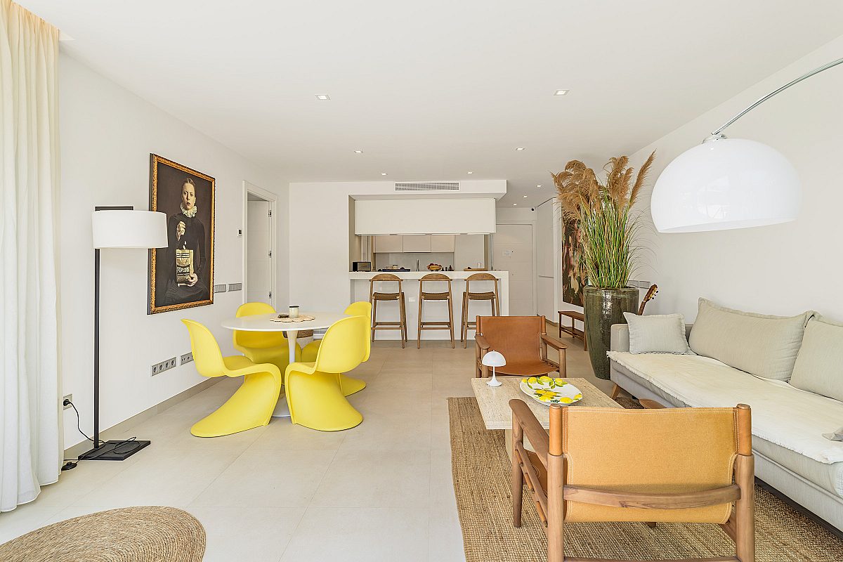 Exclusive residence with garden and private pool - 13
