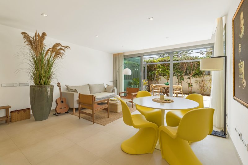 Exclusive residence with garden and private pool - 3