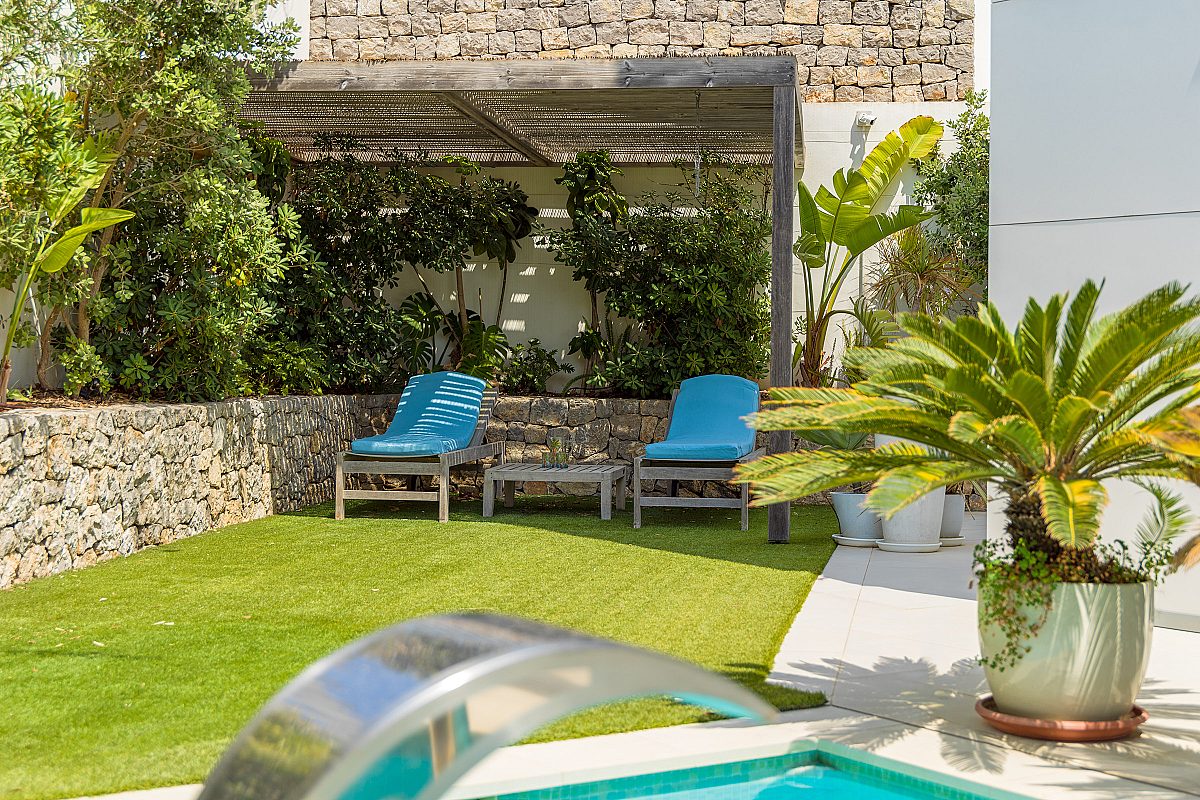 Exclusive residence with garden and private pool - 4
