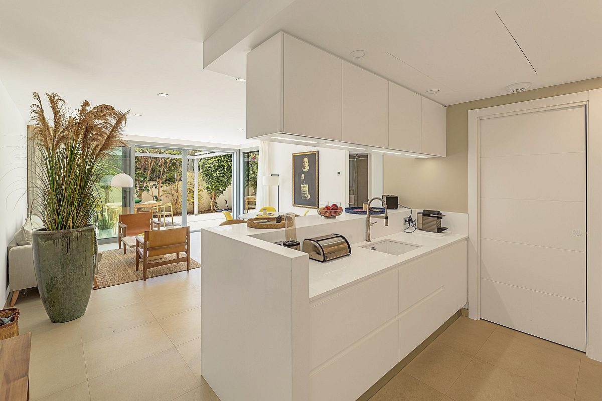 Exclusive residence with garden and private pool - 6