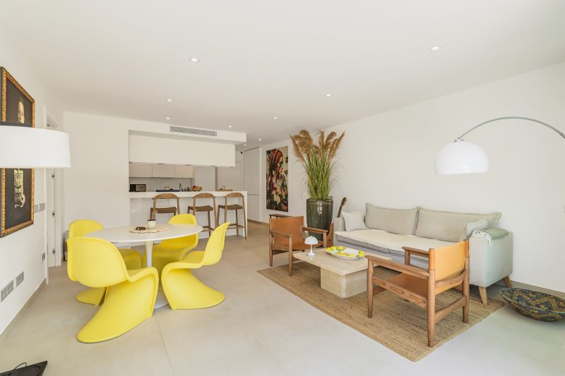 Exclusive residence with garden and private pool - 5