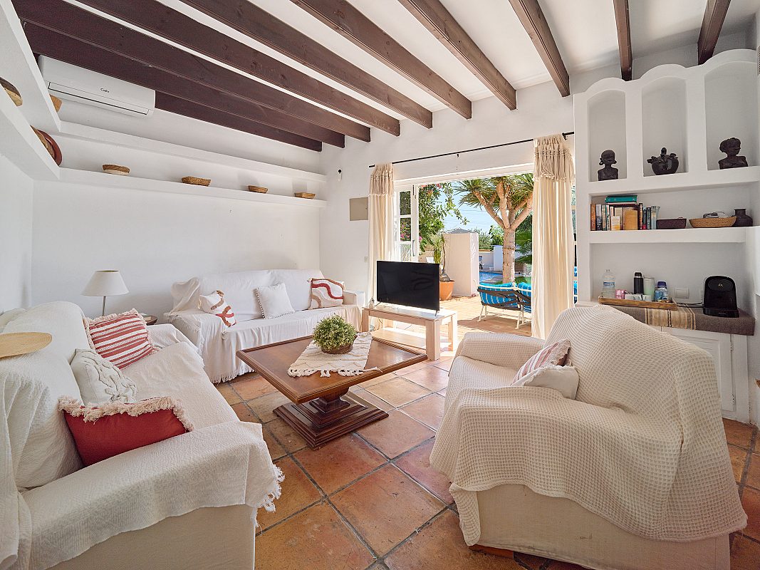 Authentic Ibicencan retreat in the heart of the Island with tennis court next to UNVRS - 20