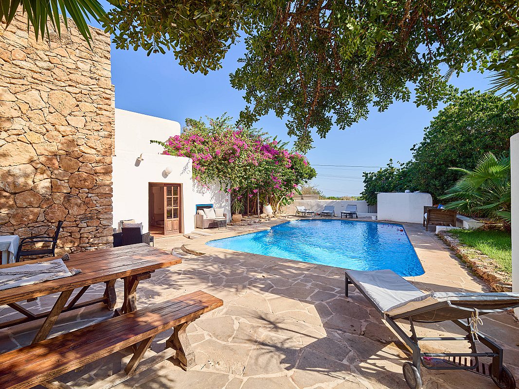 Authentic Ibicencan retreat in the heart of the Island with tennis court next to UNVRS - 7
