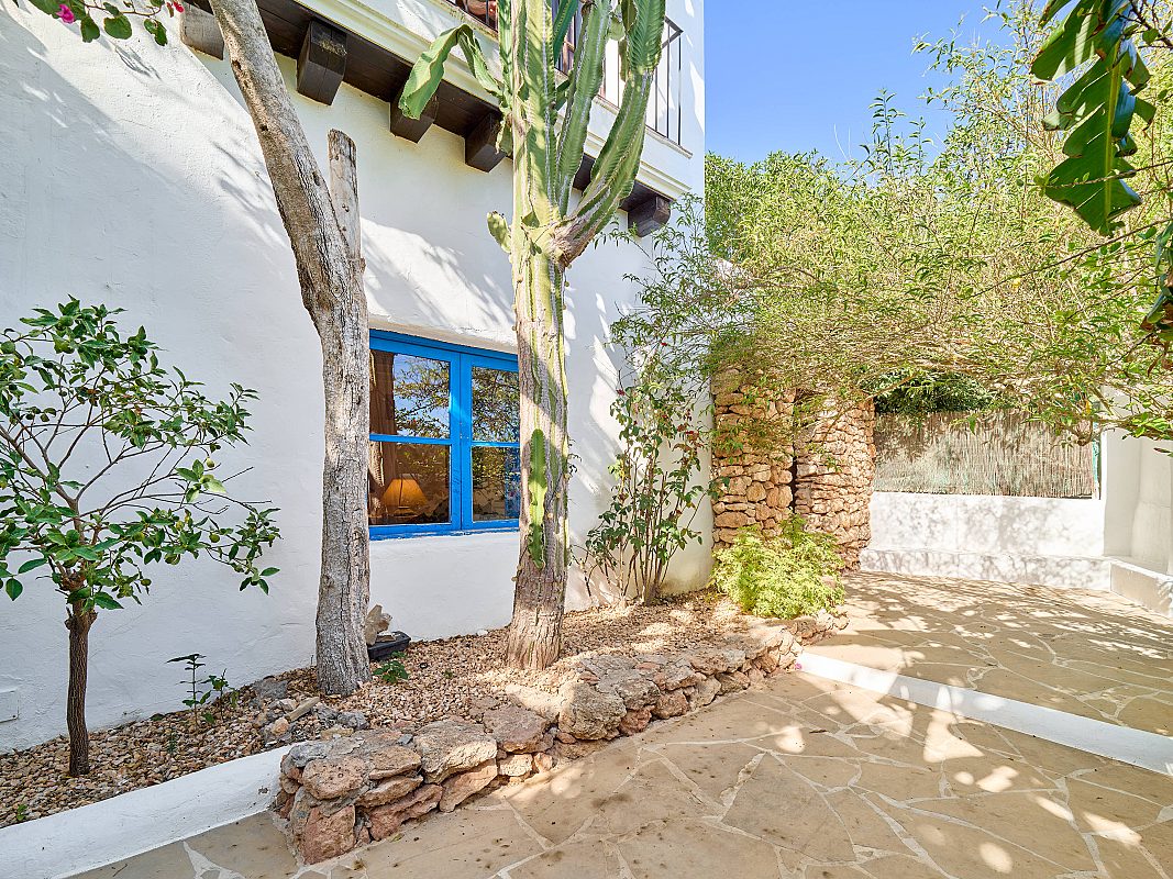 Authentic Ibicencan retreat in the heart of the Island with tennis court next to UNVRS - 5